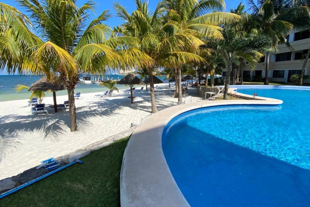 Oceanfront Condo Bm By Andiani Cancún Buitenkant foto