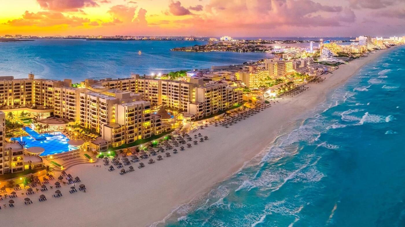 Oceanfront Condo Bm By Andiani Cancún Buitenkant foto